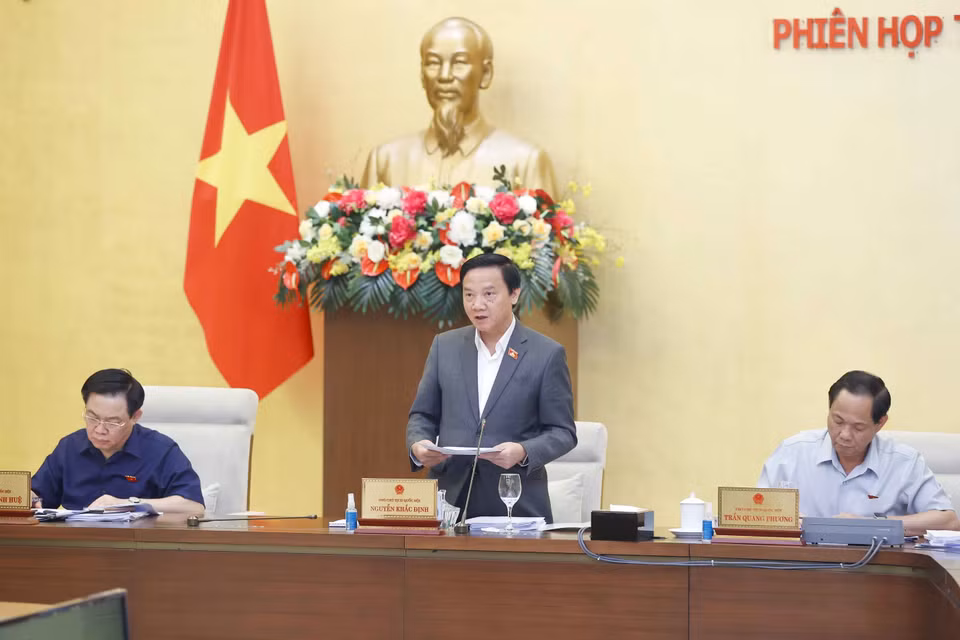 Phó Chủ tịch Quốc hội Nguyễn Khắc Định phát biểu. (Ảnh: Doãn Tấn/TTXVN)