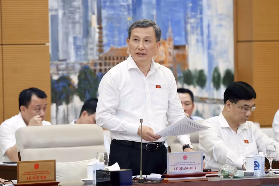 Chủ nhiệm Ủy ban Khoa học Công nghệ và Môi trường của Quốc hội Lê Quang Huy phát biểu. (Ảnh: Doãn Tấn/TTXVN)