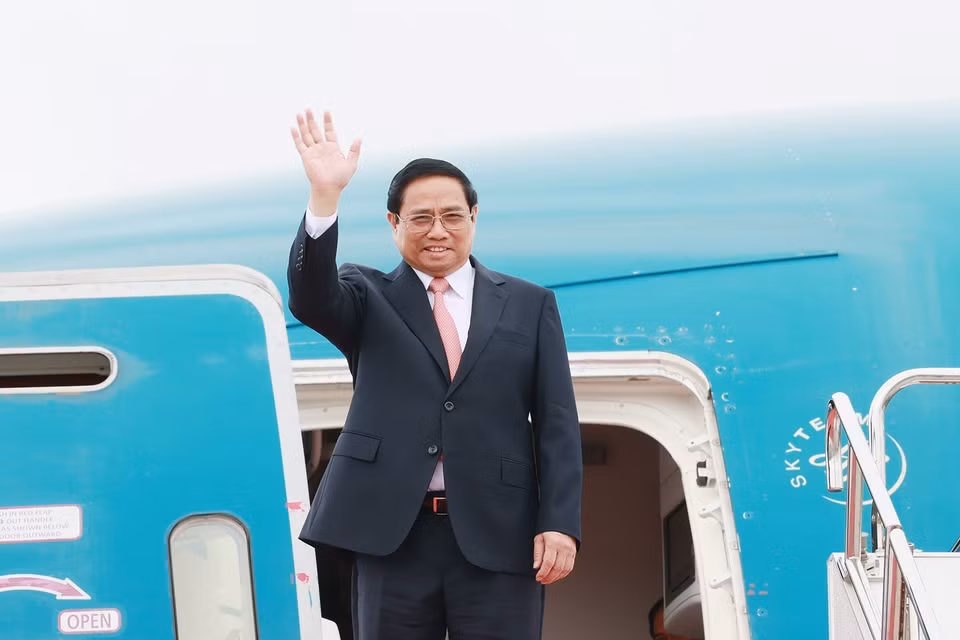 Thủ tướng Phạm Minh Chính đến Hiroshima, bắt đầu chuyến tham dự Hội nghị thượng đỉnh G7 mở rộng và làm việc tại Nhật Bản. (Ảnh: Dương Giang/TTXVN)