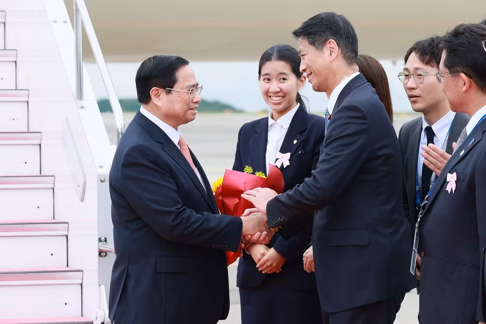 Quang cảnh lễ đón Thủ tướng Phạm Minh Chính tại Hiroshima (Nhật Bản). (Ảnh: Dương Giang/TTXVN)