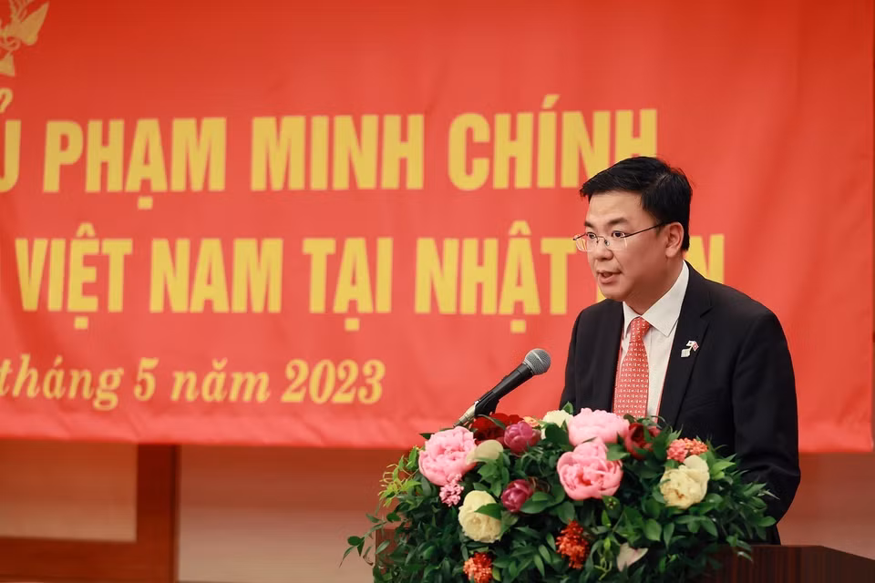 Đại sứ Việt Nam tại Nhật Bản Phạm Quang Hiệu báo cáo tình hình người Việt Nam tại Nhật Bản. (Ảnh: Dương Giang/TTXVN) 
