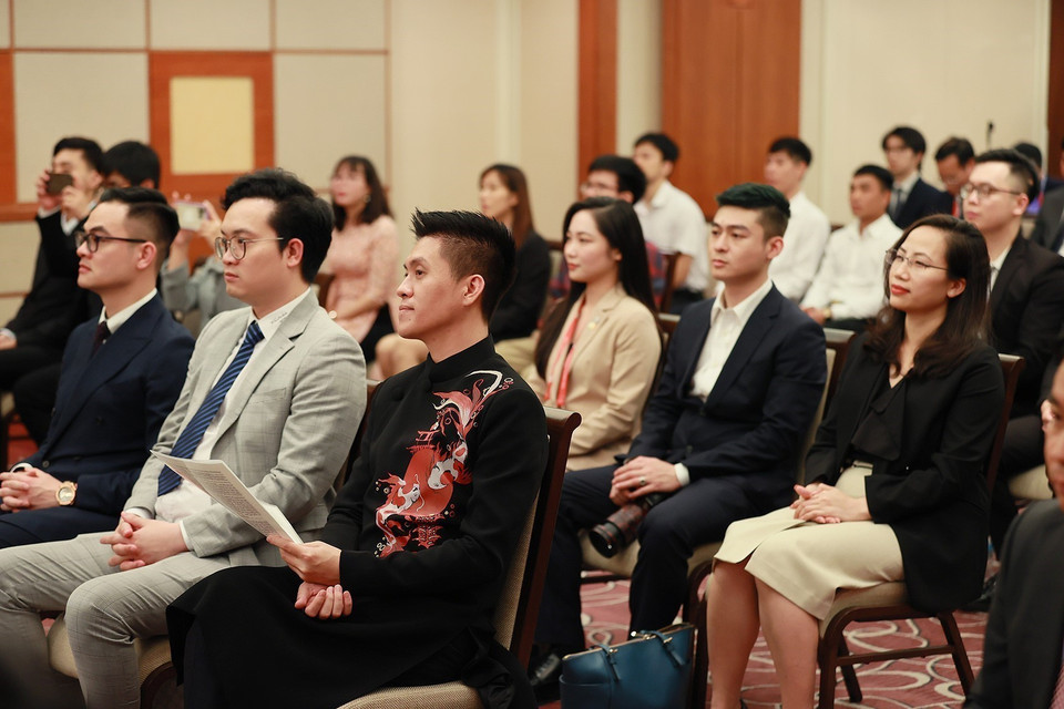 Cộng đồng người Việt Nam tại Nhật Bản tham dự buổi gặp. (Ảnh: Dương Giang/TTXVN)