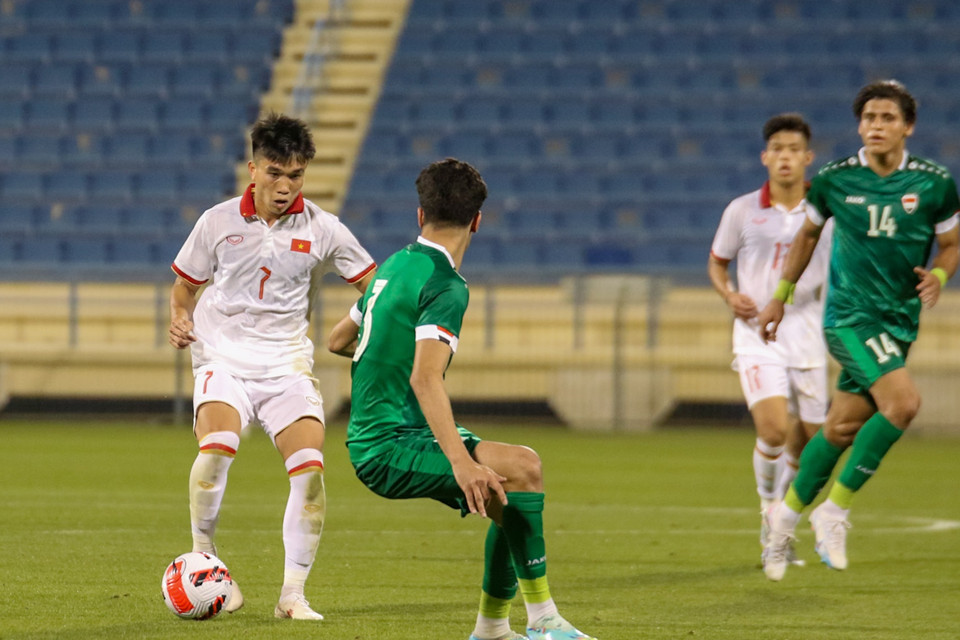 Mặc dù đã có một số điểm tích cực trong trận đấu đầu tiên của U23 Việt Nam dưới thời huấn luyện viên Philppe Troussier nhưng theo nhận định của giới chuyên môn như vậy là quá ít. (Ảnh: VFF)