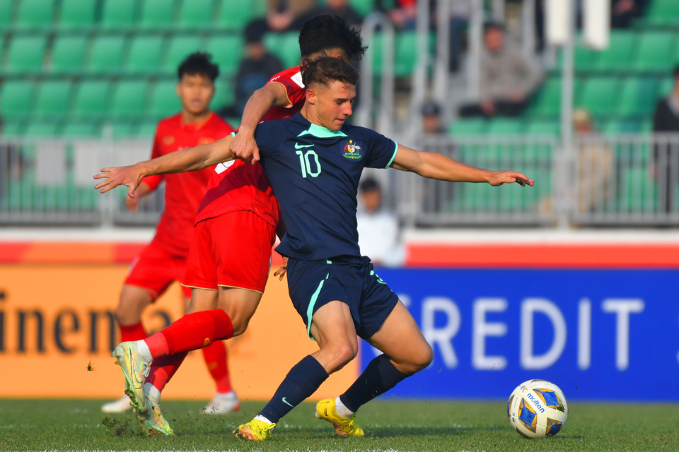 Nhờ chuẩn bị thể lực từ nhiều tháng trước giải đấu U20 châu Á, đoàn quân áo vàng sẵn sàng đua tốc, không ngại tranh chấp tay đôi với đối thủ. (Ảnh: AFC)