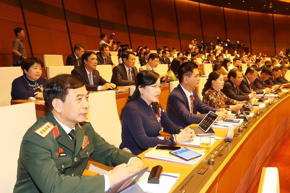 Đoàn đại biểu Quốc hội tỉnh Thái Nguyên dự khai mạc Kỳ họp thứ năm, Quốc hội khóa XV. (Ảnh: Trí Dũng/TTXVN)