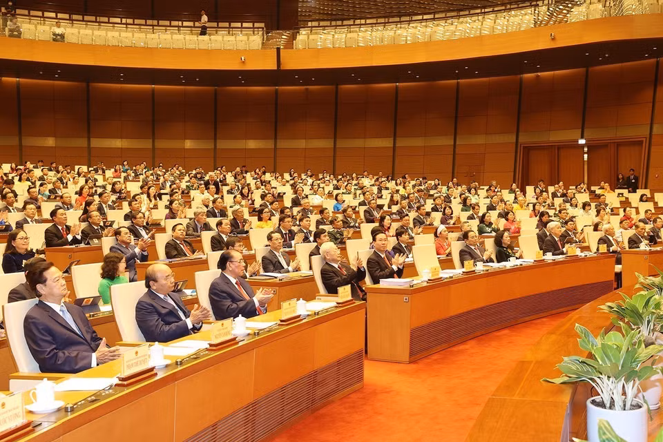 Tổng Bí thư Nguyễn Phú Trọng cùng các vị lãnh đạo, nguyên lãnh đạo Đảng, Nhà nước và đại biểu Quốc hội dự khai mạc Kỳ họp thứ 5, Quốc hội khóa XV. (Ảnh: Trí Dũng/TTXVN)