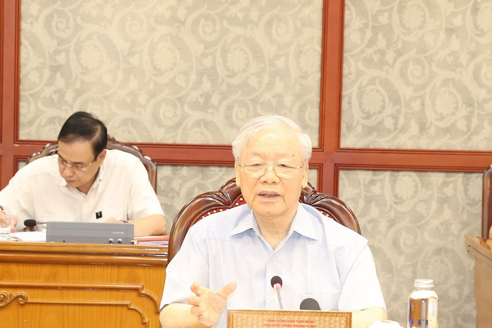 Tổng Bí thư Nguyễn Phú Trọng phát biểu kết luận cuộc họp.(Ảnh: Trí Dũng/TTXVN)