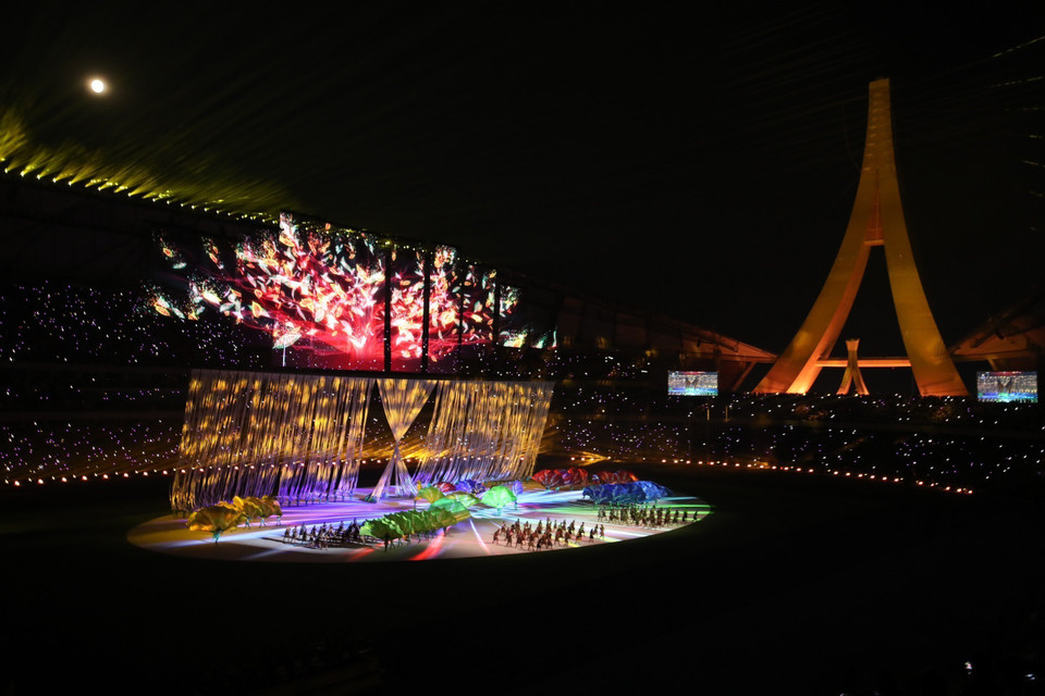 Màn biểu diễn nghệ thuật tại Lễ Khai mạc SEA Games 32 trên sân vận động Morodok Techo ở thủ đô Phnom Penh, Campuchia ngày 5/5/2023. (Ảnh: Minh Quyết/TTXVN)
