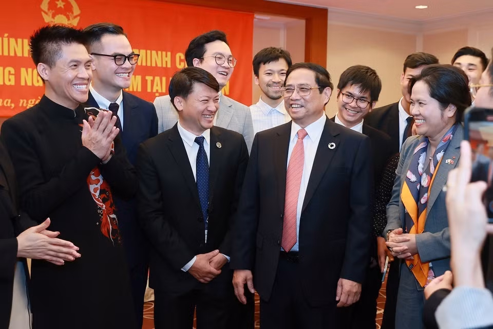 Thủ tướng Phạm Minh Chính với cộng đồng người Việt Nam tại Nhật Bản. (Ảnh: Dương Giang/TTXVN)