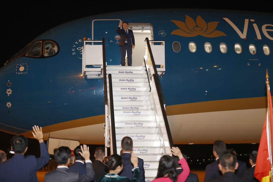 Chủ tịch Quốc hội Vương Đình Huệ lên đường về nước, kết thúc tốt đẹp chuyến thăm chính thức Bulgaria. (Ảnh: Doãn Tấn/TTXVN)