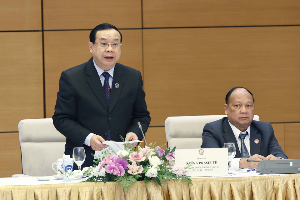 Chủ nhiệm Ủy ban Đối ngoại Quốc hội Lào Sanya Praseuth phát biểu. (Ảnh: Doãn Tấn/TTXVN)