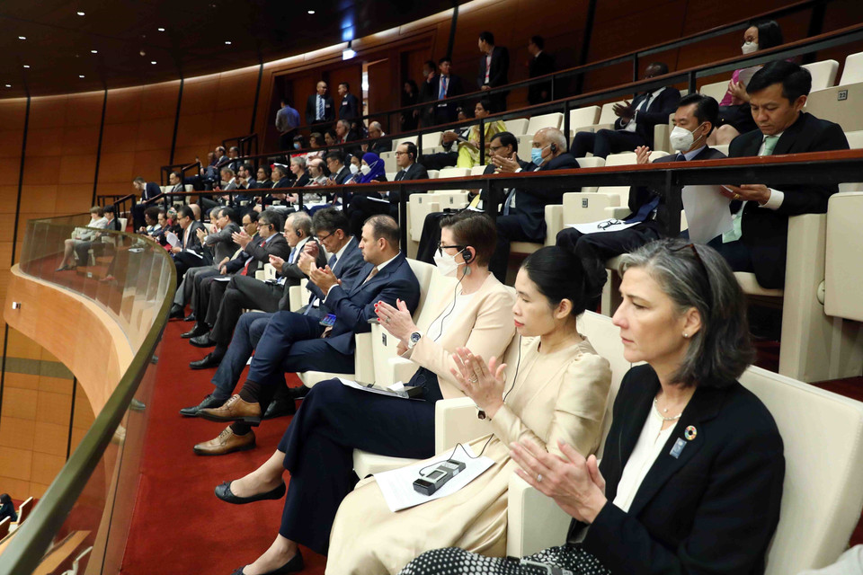 Đại diện các cơ quan đại diện ngoại giao, tổ chức quốc tế tại Hà Nội tham dự phiên khai mạc. (Ảnh: Phạm Kiên/TTXVN)