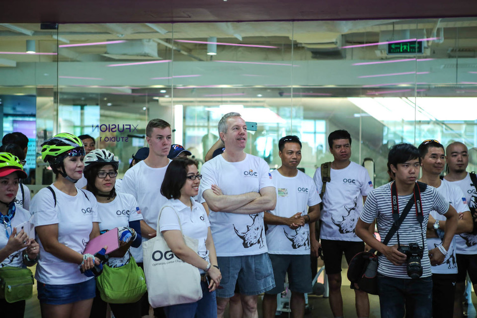 ‘Đây là một thách thức toàn cầu đang ngày cấp bách, đòi hỏi con người phải cùng chung tay hành động hiệu quả và ngay lập tức,’ Đại sứ Ted Osius nhấn mạnh khi tham gia chương trình. (Ảnh: Minh Sơn/Vietnam+)