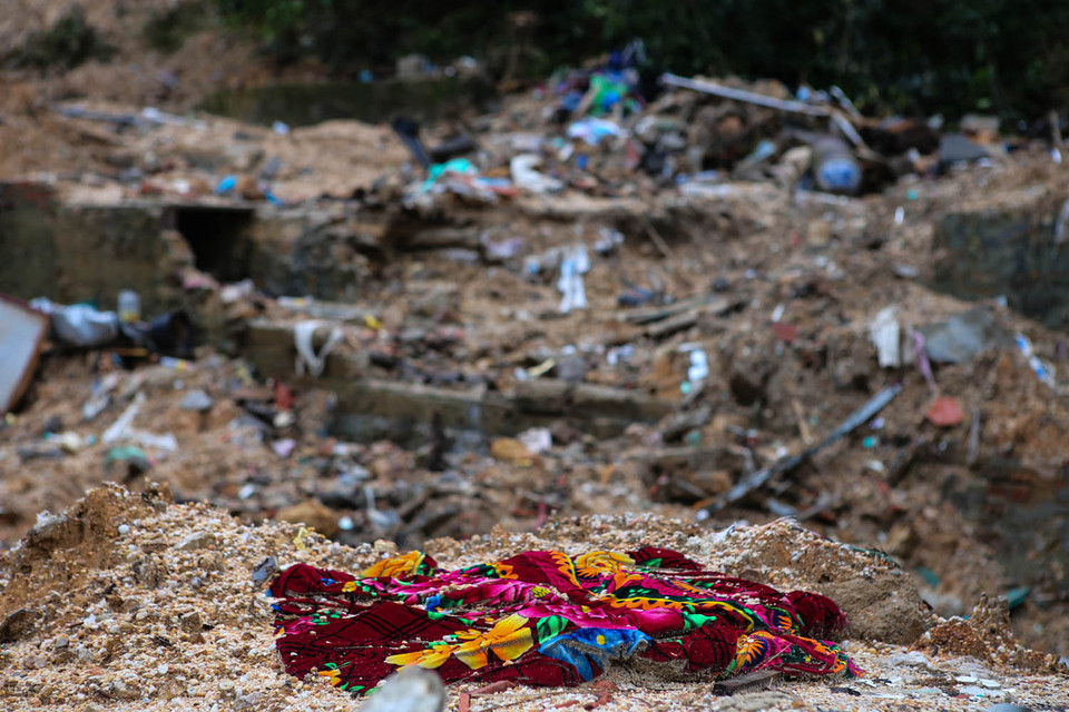 Những gì còn sót lại của các nạn nhân xấu số. (Ảnh: Minh Sơn/Vietnam+)