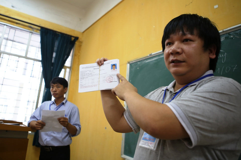 Trên thẻ dự thi sẽ có ảnh và các thông tin cá nhân của thí sinh như số báo danh, họ tên, ngày tháng năm sinh, các môn dự thi… (Ảnh: Minh Sơn/Vietnam+)