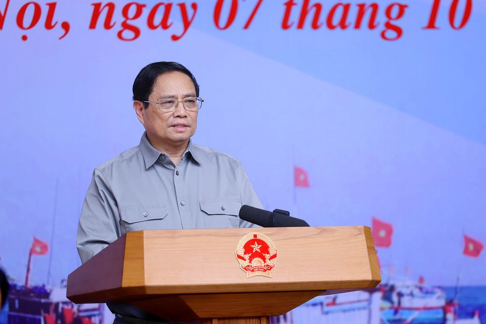 Thủ tướng Phạm Minh Chính chủ trì Hội nghị về chống khai thác hải sản bất hợp pháp. (Ảnh: Dương Giang/TTXVN)