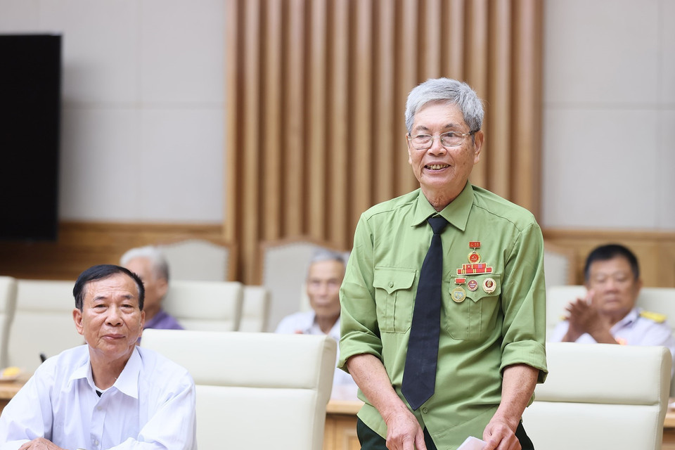 Thương binh Hoàng Xuân Phương, đại diện người có công tiêu biểu tỉnh Nam Định phát biểu. (Ảnh: Dương Giang/TTXVN)