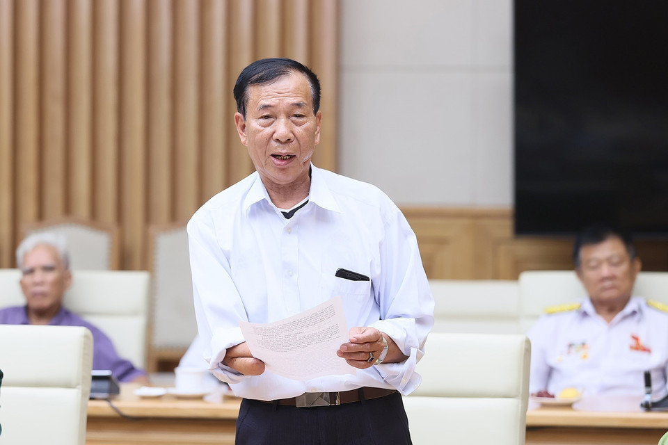 Thương binh Nguyễn Đức Điền, đại diện người có công tiêu biểu tỉnh Nam Định phát biểu. (Ảnh: Dương Giang/TTXVN)