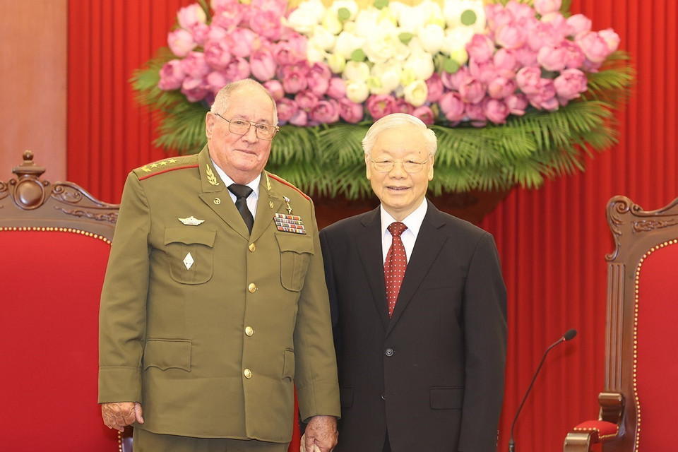 Chiều 22/6/2023, tại Trụ sở Trung ương Đảng, Tổng Bí thư Nguyễn Phú Trọng đã tiếp Thượng tướng Álvaro López Miera, Ủy viên Bộ Chính trị, Bộ trưởng Bộ các Lực lượng Vũ trang Cách mạng Cuba đang thăm chính thức Việt Nam. (Ảnh: Trí Dũng/TTXVN)