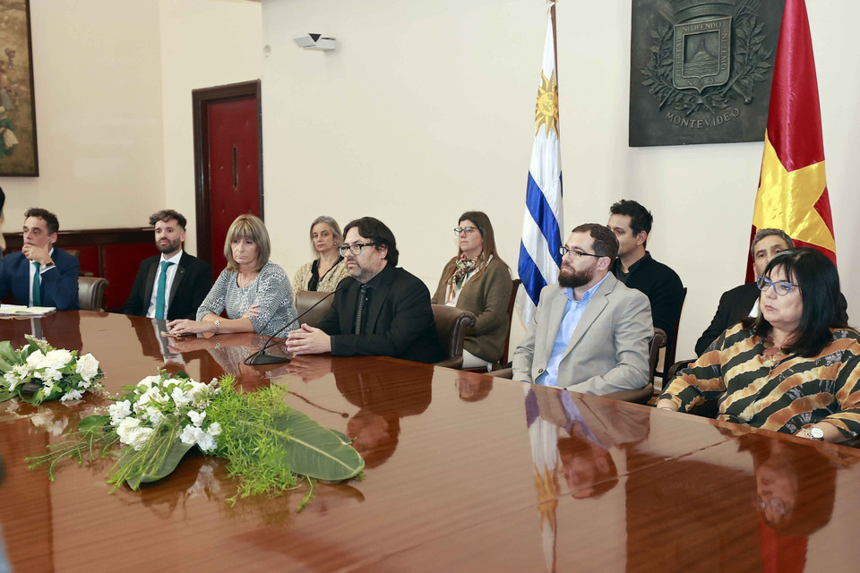 Quyền Thị trưởng thành phố Montevideo Mauricio Zunino phát biểu. (Ảnh: Doãn Tấn/TTXVN)