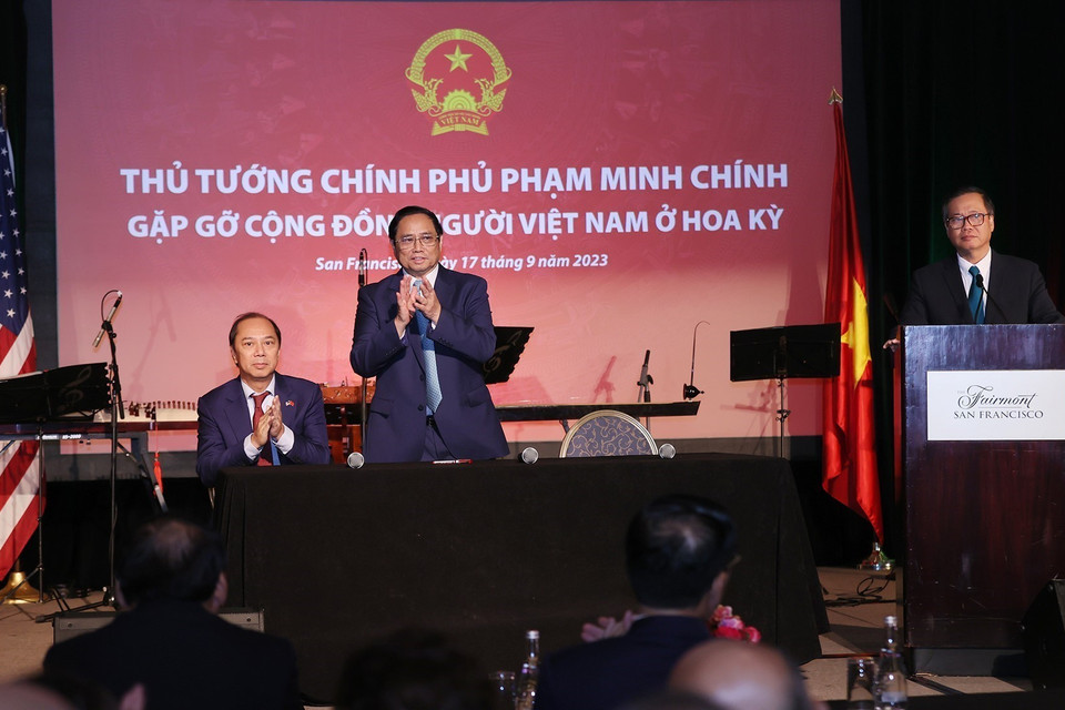 Thủ tướng Phạm Minh Chính gặp đại diện Cộng đồng Người Việt Nam tại Hoa Kỳ. (Ảnh: Dương Giang/TTXVN)