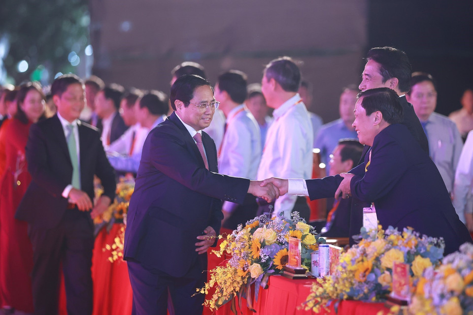 Thủ tướng Phạm Minh Chính đến dự Lễ kỷ niệm 370 năm xây dựng và phát triển tỉnh Khánh Hòa. (Ảnh: Dương Giang/TTXVN)