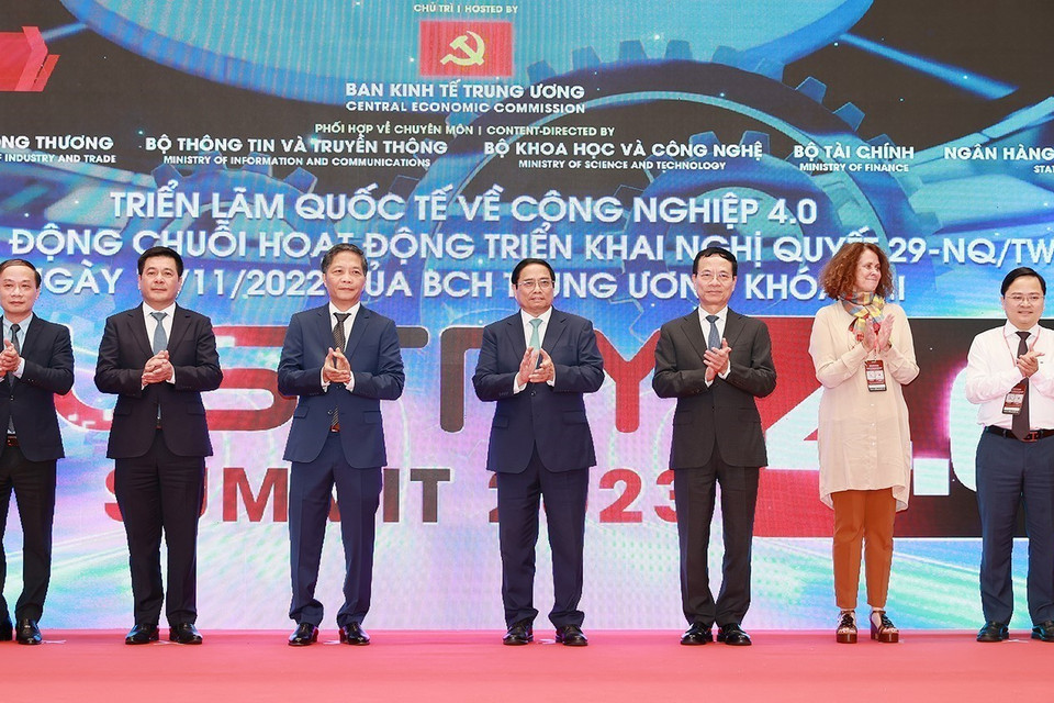 Chiều 14/6/2023, tại Hà Nội, Thủ tướng Phạm Minh Chính dự và phát biểu tại Phiên toàn thể của Diễn đàn cấp cao và Triển lãm Quốc tế về Công nghiệp 4.0 năm 2023. (Ảnh: Dương Giang/TTXVN)