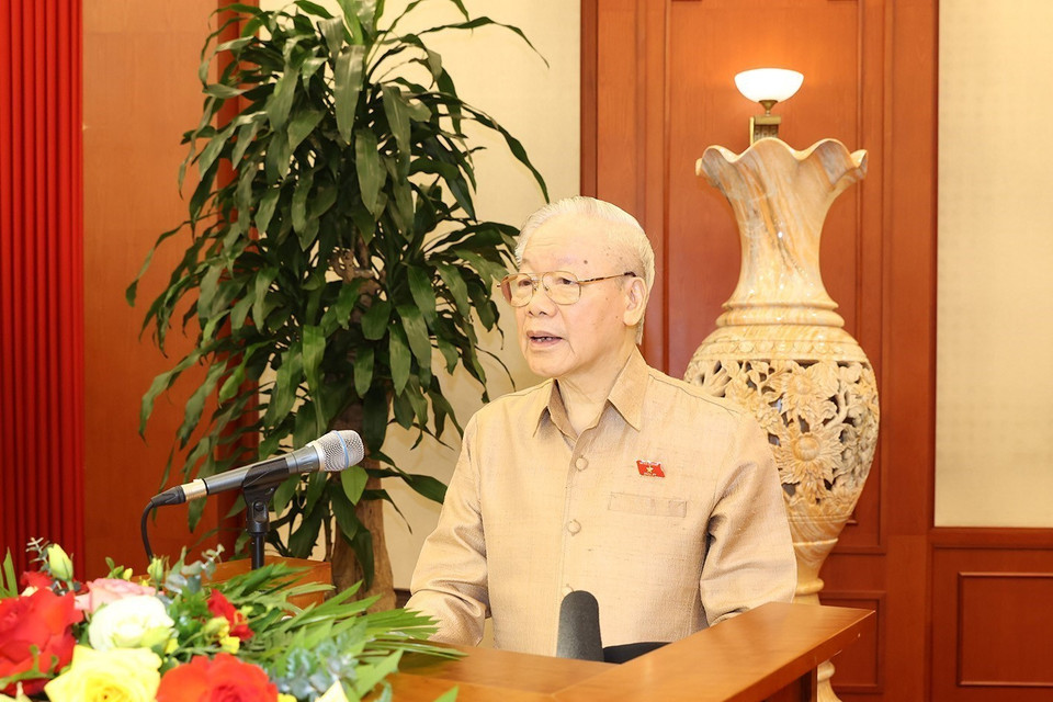 Tổng Bí thư Nguyễn Phú Trọng nói chuyện với các đại biểu dự buổi gặp mặt. (Ảnh: Trí Dũng/TTXVN)