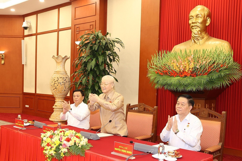 Tổng Bí thư Nguyễn Phú Trọng và các đồng chí lãnh đạo Đảng, Nhà nước tại buổi gặp mặt. (Ảnh: Trí Dũng/TTXVN)