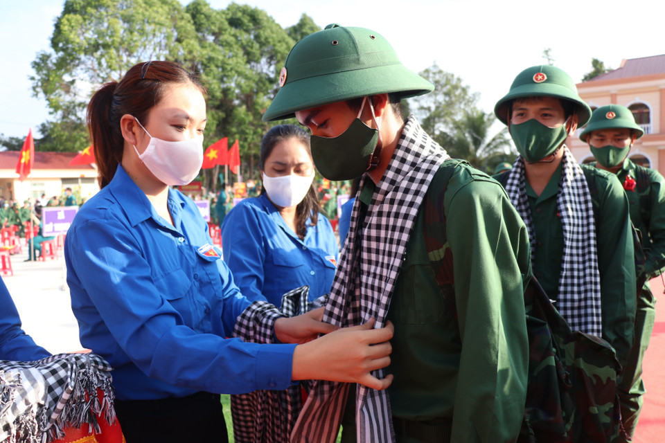 Lễ tòng quân tại Bến Tre. (Ảnh: Chương Đài/TTXVN)