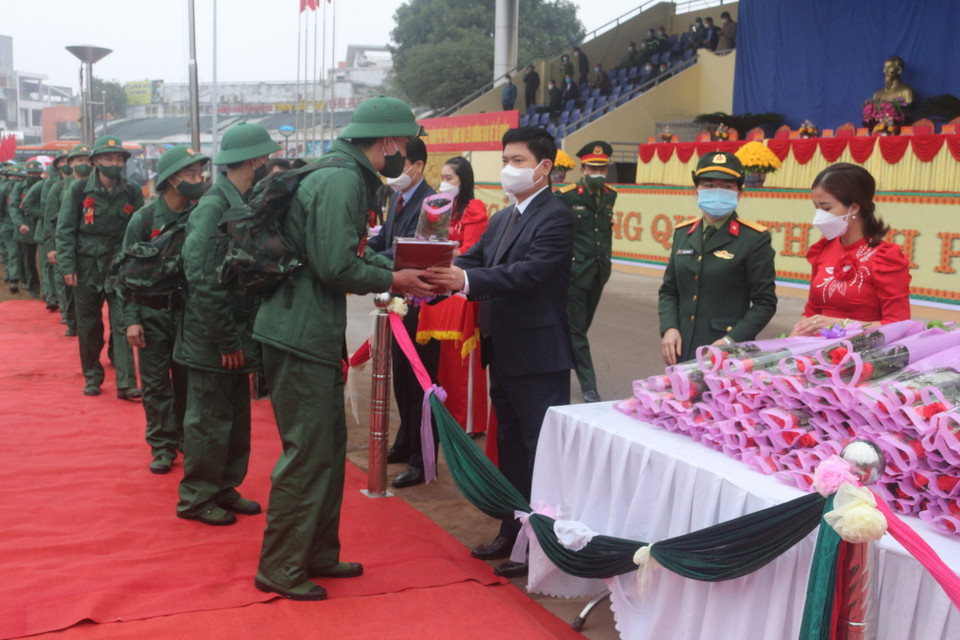 Lễ tòng quân tại Hà Nam. (Ảnh: Thanh Tuấn/TTXVN) 