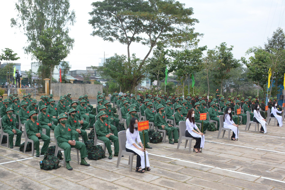 Lễ tòng quân tại An Giang. (Ảnh: Thanh Sang/TTXVN)