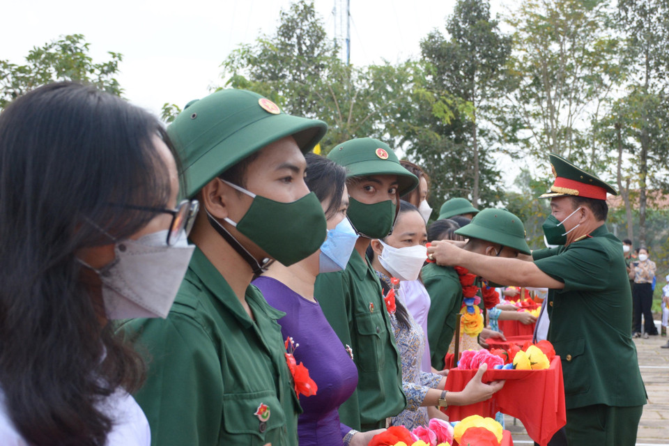 Lễ tòng quân tại An Giang. (Ảnh: Thanh Sang/TTXVN) 