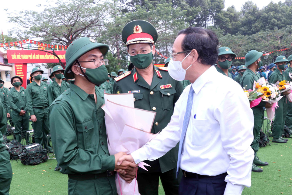 Lễ tòng quân tại TP.HCM. (Ảnh: Xuân Khu/TTXVN) 