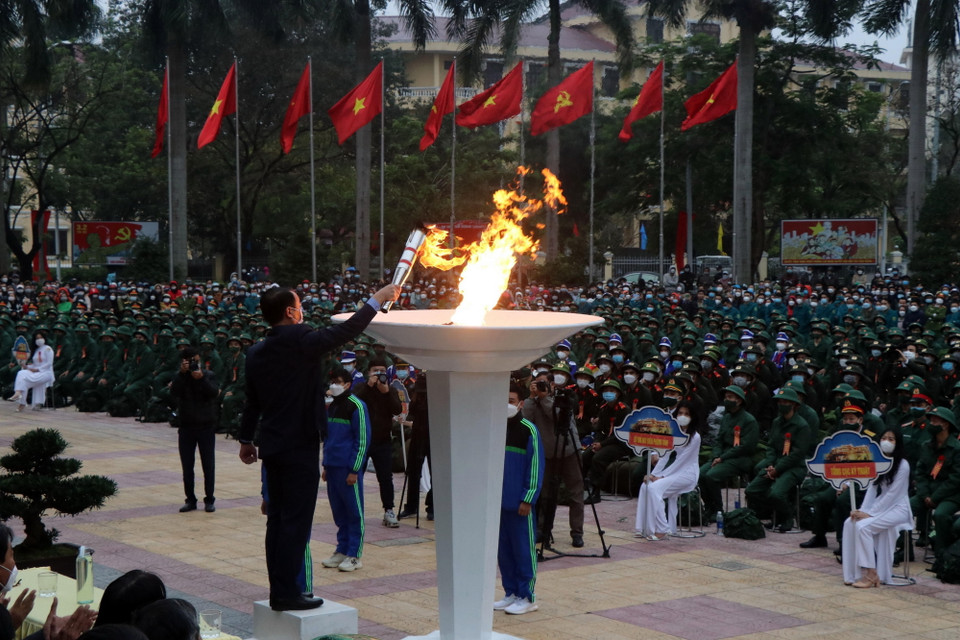 Lễ tòng quân tại Thừa Thiên-Huế. (Ảnh: Đỗ Trưởng/TTXVN) 