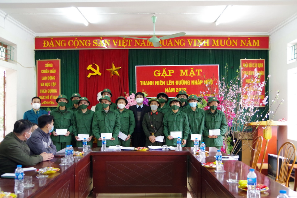 Lễ tòng quân tại Hòa Bình. (Ảnh: Thanh Hải/TTXVN) 