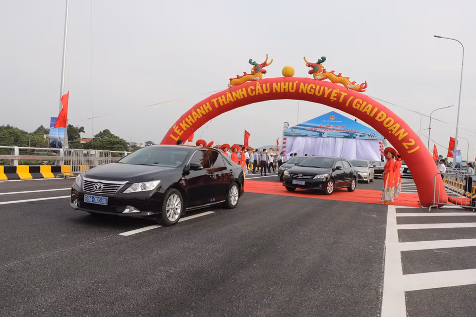Lễ thông xe cầu Như Nguyệt. (Ảnh: Danh Lam/TTXVN)