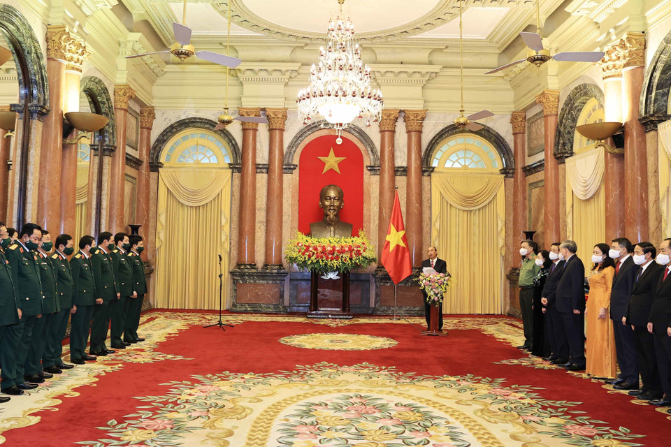 Toàn cảnh lễ trao quyết định thăng quân hàm Đại tướng cho Bộ trưởng Quốc phòng Phan Văn Giang. (Ảnh: Thống Nhất/TTXVN)