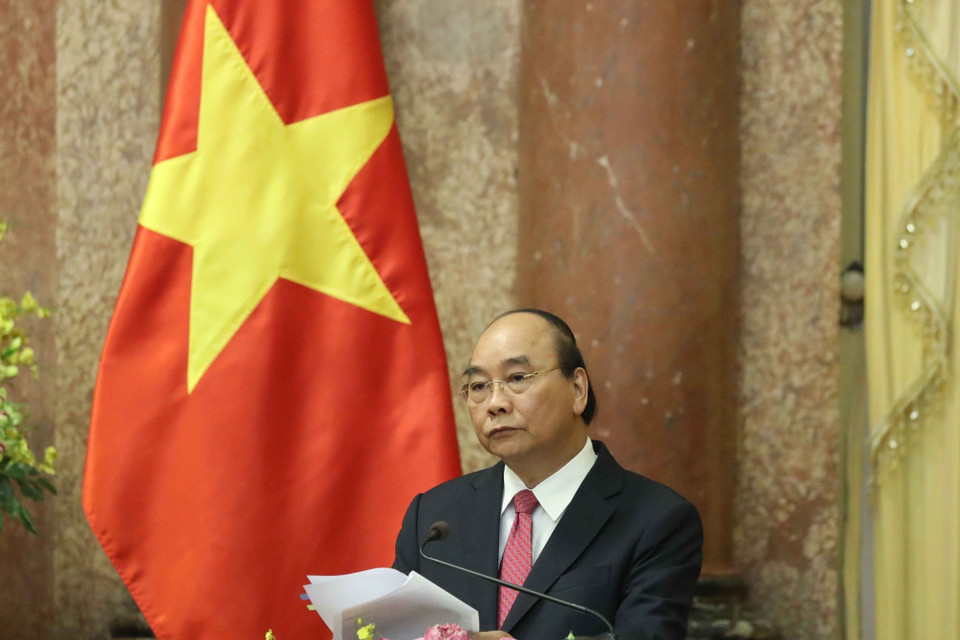 Chủ tịch nước Nguyễn Xuân Phúc phát biểu tại buổi trao quyết định thăng quân hàm Đại tướng cho Bộ trưởng Quốc phòng Phan Văn Giang. (Ảnh: Thống Nhất/TTXVN)