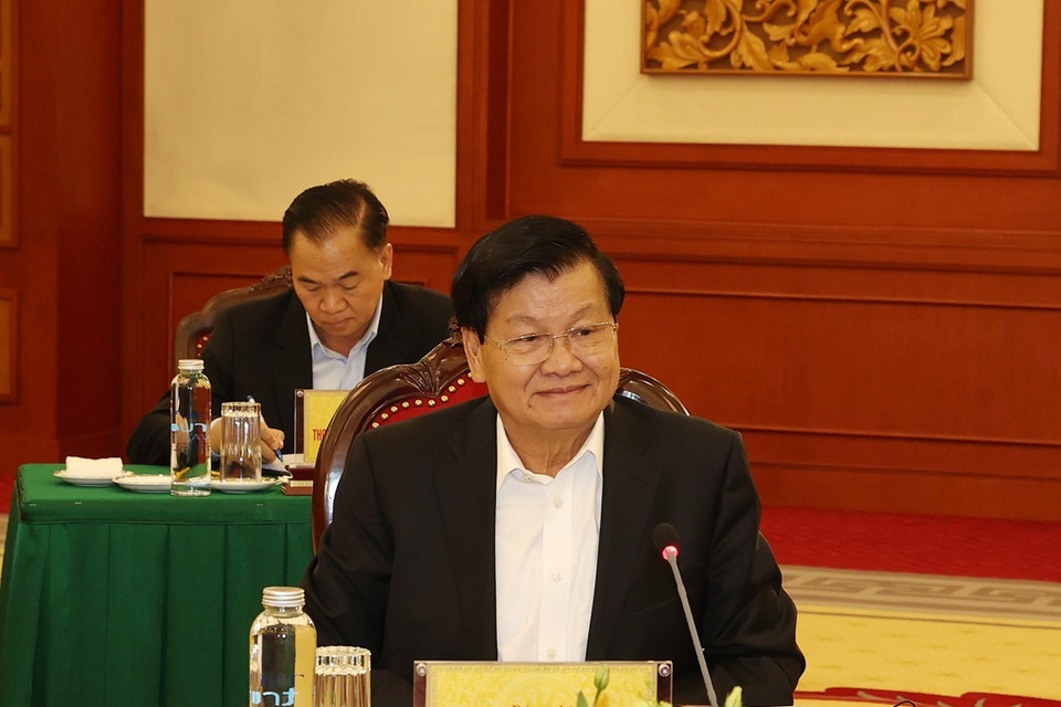 Tổng Bí thư Đảng Nhân dân Cách mạng Lào Thongloun Sisoulith phát biểu tại cuộc gặp. (Ảnh: Trí Dũng/TTXVN)