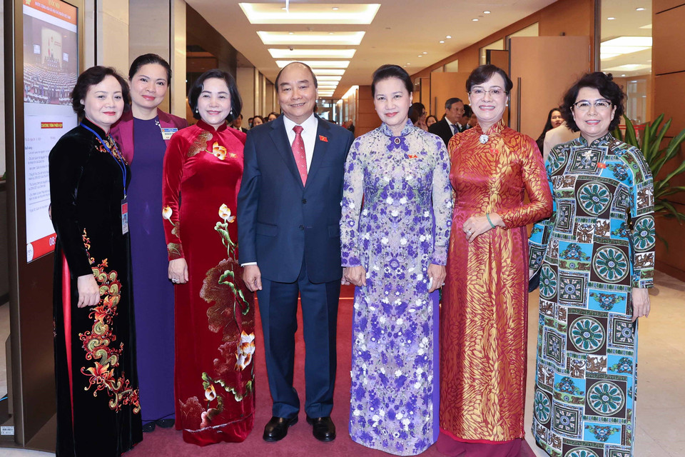  Thủ tướng Nguyễn Xuân Phúc và các đại biểu. (Ảnh: Thống Nhất/TTXVN)