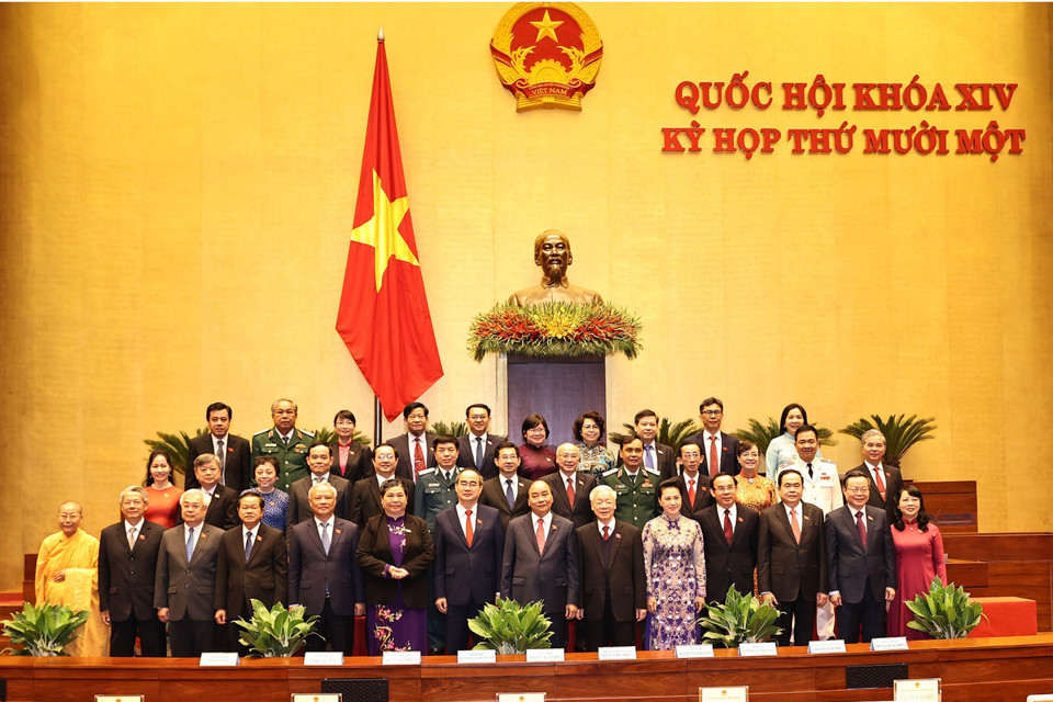 Các lãnh đạo Đảng, Nhà nước, Quốc hội với các đại biểu Quốc hội Thành phố Hồ Chí Minh. (Nguồn: TTXVN)