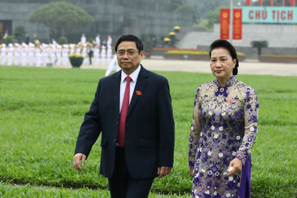 Chủ tịch Quốc hội Nguyễn Thị Kim Ngân và Trưởng Ban Tổ chức Trung ương Đảng Phạm Minh Chính trước giờ khai mạc kỳ họp lần thứ 11. (Ảnh: Văn Điệp/TTXVN)