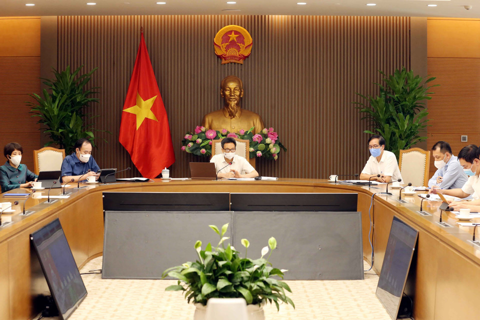 Phó Thủ tướng Chính phủ Vũ Đức Đam, Trưởng Ban Chỉ đạo Quốc gia phòng, chống dịch COVID-19 phát biểu chỉ đạo. (Ảnh: Phạm Kiên/TTXVN)