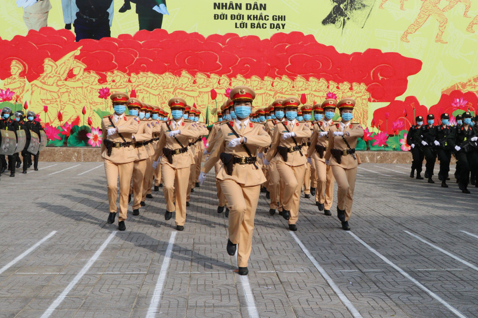 Lực lượng Công an tỉnh Đồng Nai tham gia Lễ ra quân bảo đảm an ninh trật tự ngày bầu cử đại biểu Quốc hội khóa XV và đại biểu Hội đồng Nhân dân các cấp nhiệm kỳ 2021-2026.( Ảnh: Nguyễn Văn Việt/TTXVN)