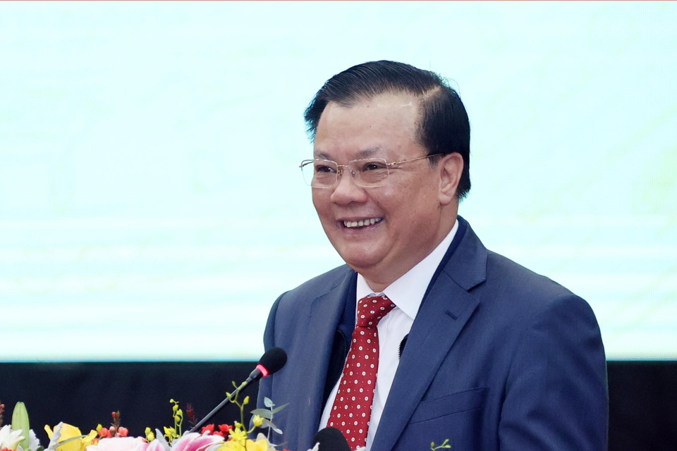 Bộ trưởng Bộ Tài chính Đinh Tiến Dũng phát biểu khai mạc hội nghị. (Ảnh: Thống Nhất/TTXVN)