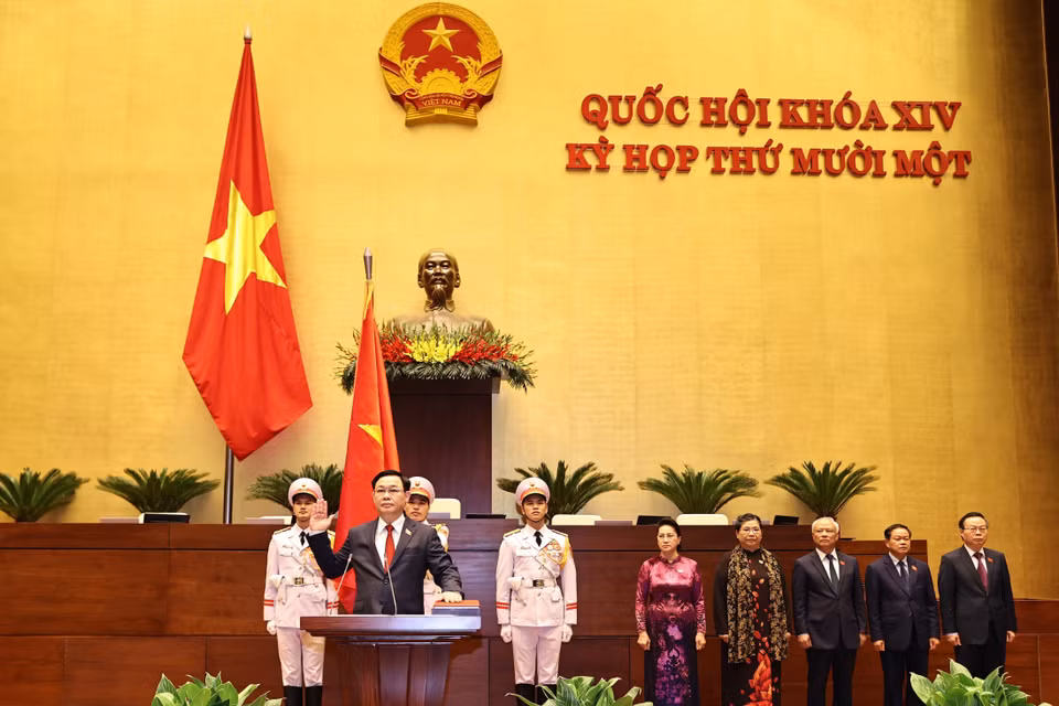 Chủ tịch Quốc hội Vương Đình Huệ tuyên thệ nhậm chức. (Ảnh: Dương Giang/TTXVN)