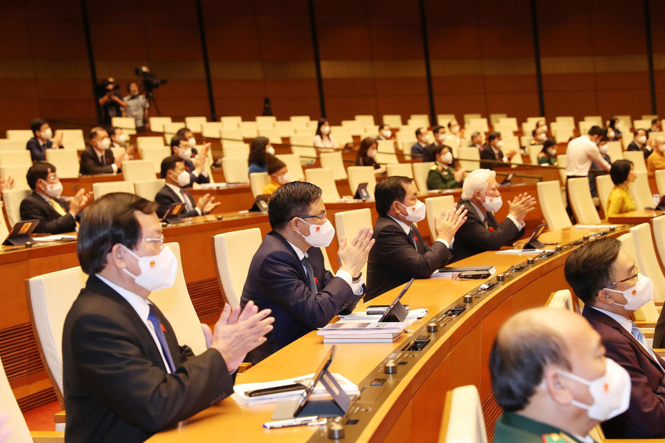 Các đại biểu Quốc hội dự phiên khai mạc. (Ảnh: Trọng Đức/TTXVN)