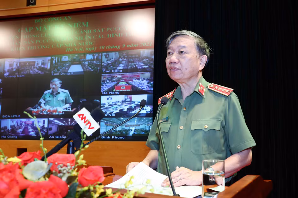 Đại tướng Tô Lâm, Ủy viên Bộ Chính trị, Bộ trưởng Bộ Công an, phát biểu tại buổi lễ. (Ảnh: Phạm Kiên/TTXVN)