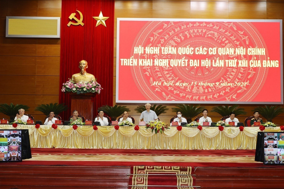 Tham dự hội nghị có các Ủy viên Bộ Chính trị: Chủ tịch nước Nguyễn Xuân Phúc, Thủ tướng Chính phủ Phạm Minh Chính, Chủ tịch Quốc hội Vương Đình Huệ, Thường trực Ban Bí thư Võ Văn Thưởng cùng các lãnh đạo Đảng, Nhà nước và các đại biểu. (Ảnh: Trí Dũng/TTXVN)